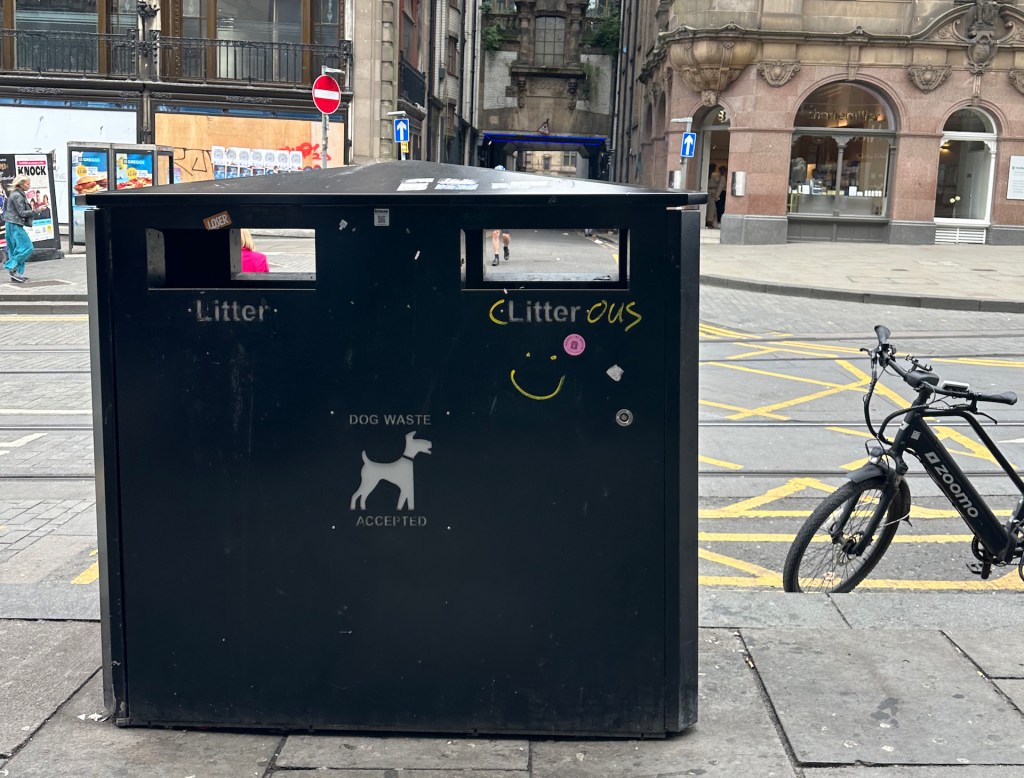 On the Edinburgh Fringe Festival: cars,  women, gender and&nbsp;litter